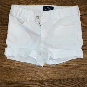 Gap shorts white